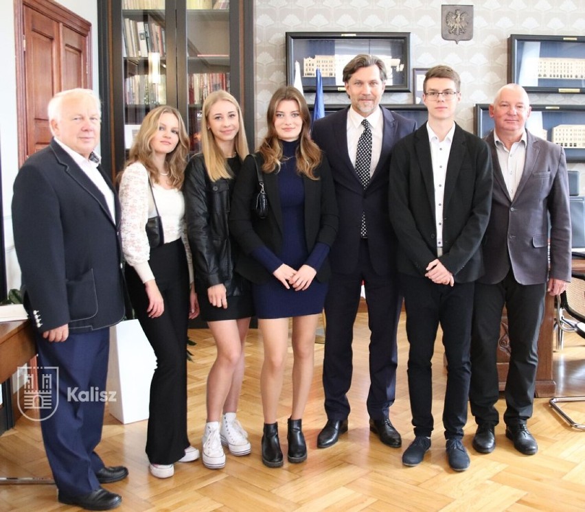 Niedawno prezydent Krystian Kinastowski gratulował sukcesów kaliskim chodziarzom