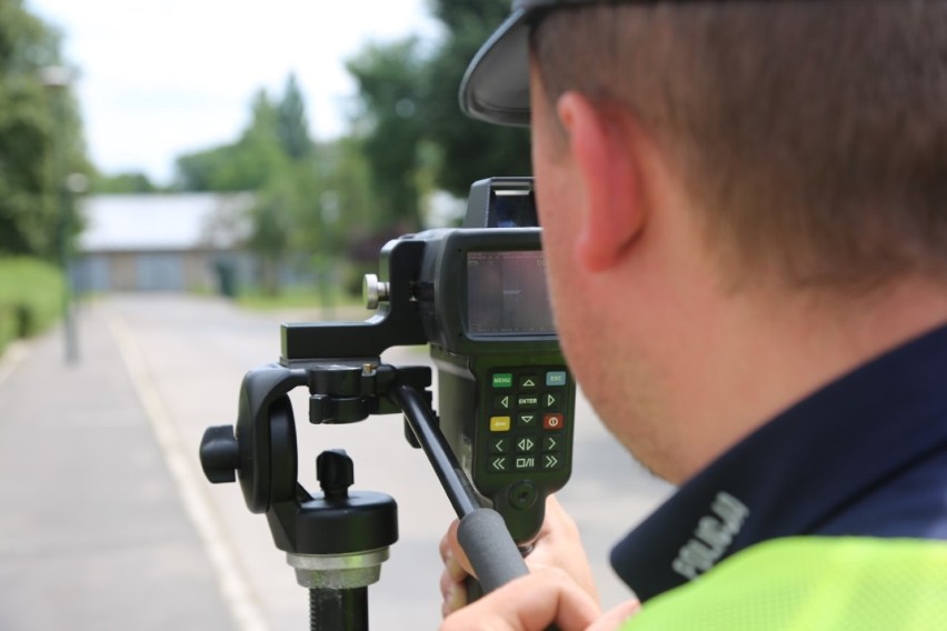 Tarnów. Pędził autostradą 233 km/h. Namierzyli go policjanci z grupy "Speed"