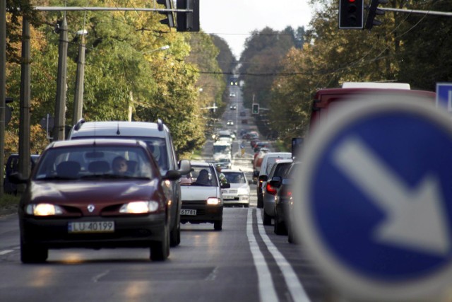 Jeżeli jedziecie do pracy w tym samym kierunku - zaproś do auta sąsiada