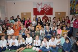 Dzieci z oddziału przedszkolnego oraz uczniowie klasy I z SP w Kraśnicy pasowani na uczniów (FOTO)