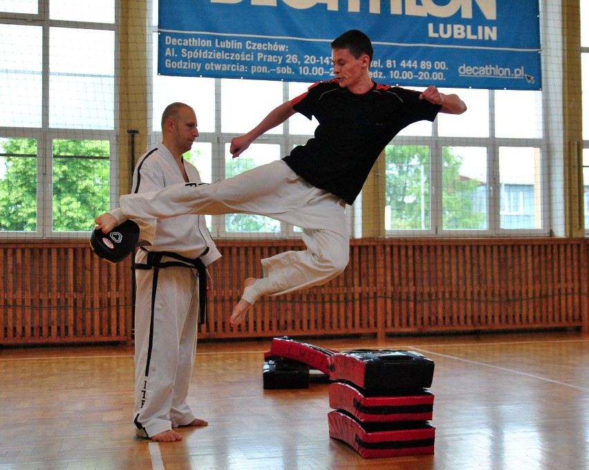 Letnie warsztaty taekwondo, organizowane przez Lubelski...