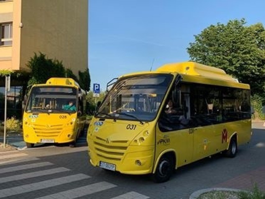 PKM Tychy ma nowe żółte busy. Jeżdżą już na trasach ZDJĘCIA
