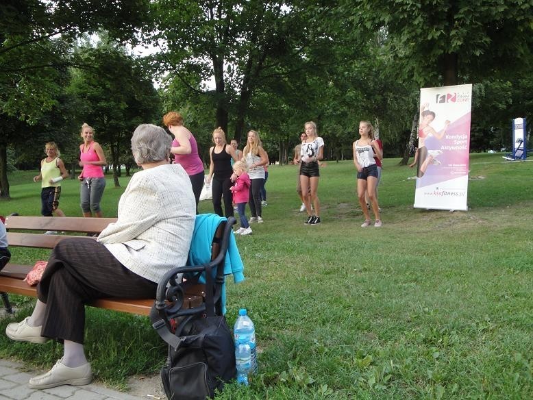 Zumba królowała w środę wieczorem (21 sierpnia) na plaży w...