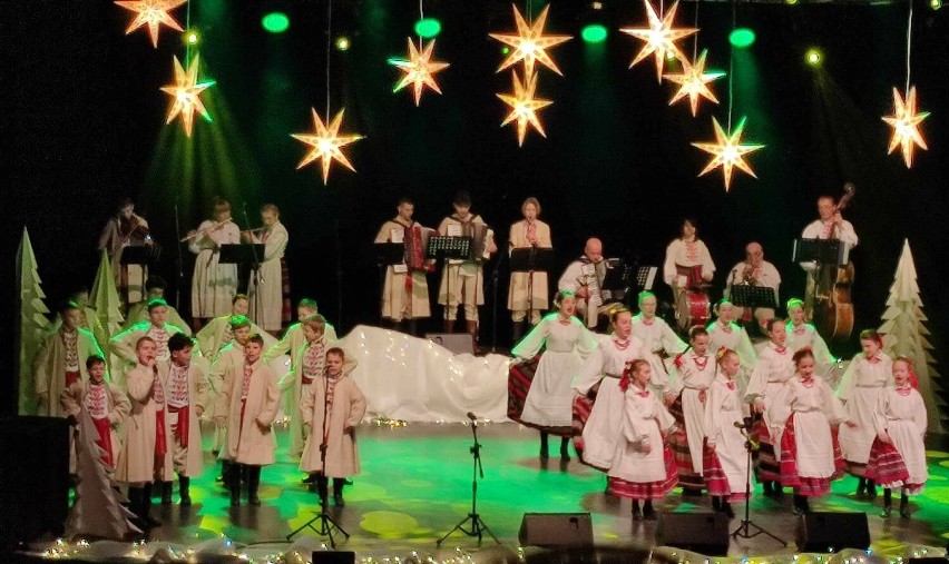 Koncert noworoczny Zespołu Pieśni i Tańca Ziemi Chełmskiej już za nami. Zobacz zdjęcia 