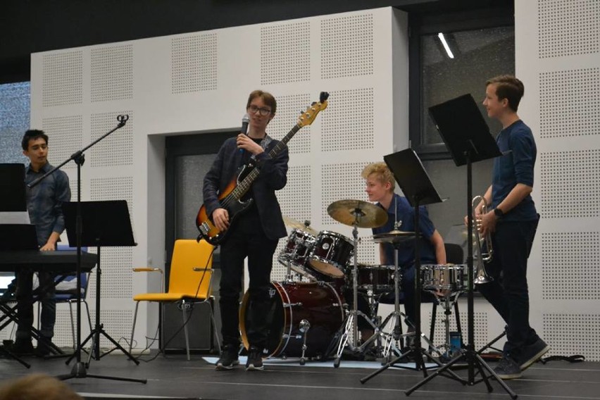 Muzycy z Poznania dali koncert w opalenickim Przedszkolu nr 2
