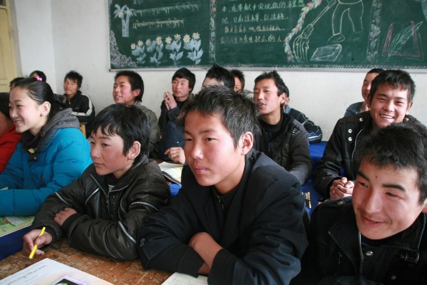 Młodzi Tybetańczycy mają szansę na normalne życie