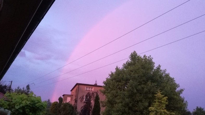 Różowe niebo nad Śląskiem: Jak powstało to niesamowite...