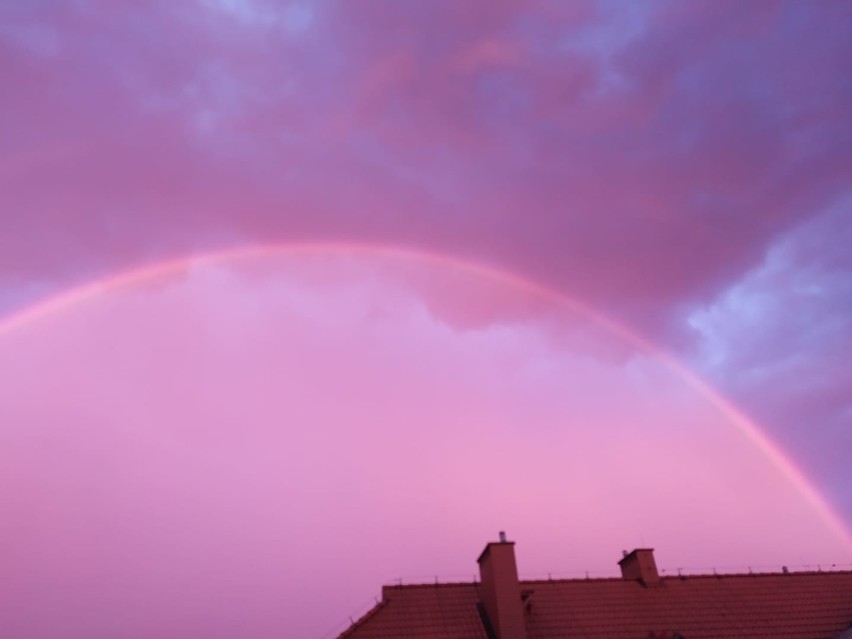 Różowe niebo nad Śląskiem: Jak powstało to niesamowite...