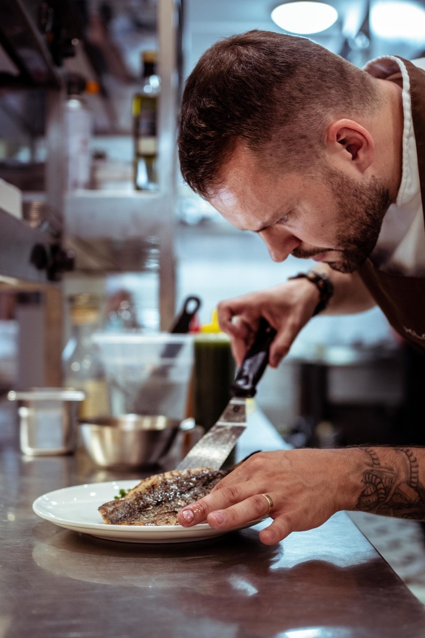 Restauracja KLONN: nowe miejsce właścicieli ZONI i WuWu Bar  