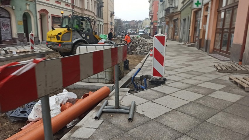 Kalisz: Przebudowa ulic Śródmiejskiej i Zamkowej wkracza w...
