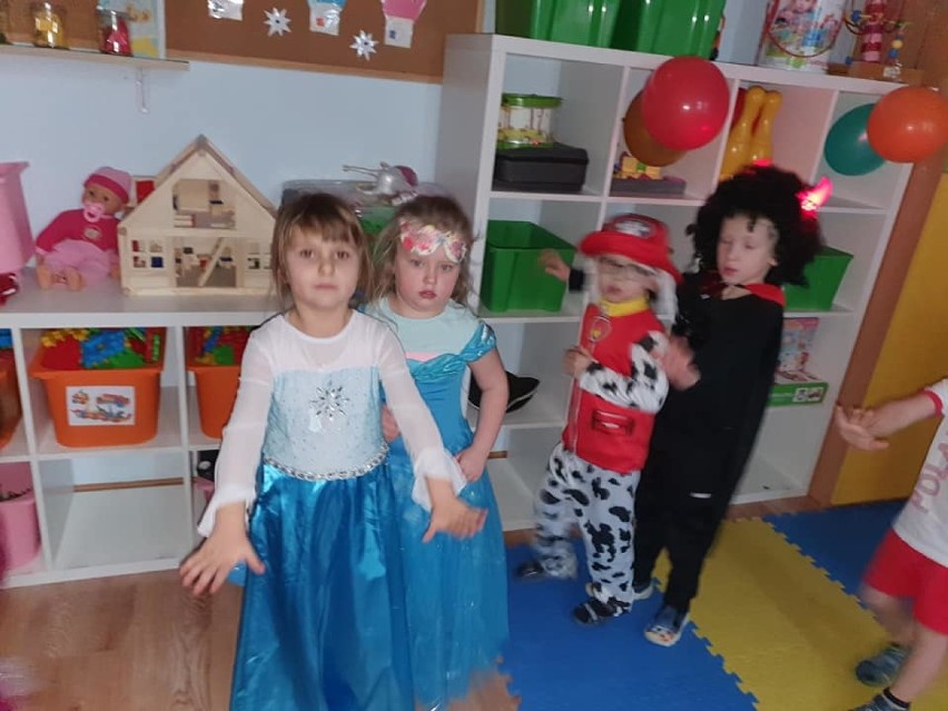 Maluchy z oleśnickiego przedszkola na balu karnawałowym 2021 (ZDJĘCIA, WIDEO) 