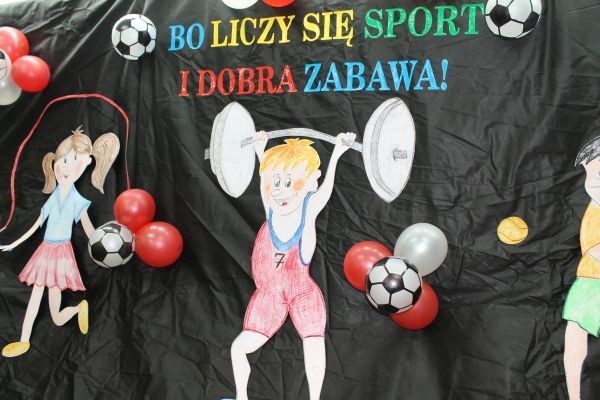 Sportowa noc w gorlickiej bibliotece [ZDJĘCIA]