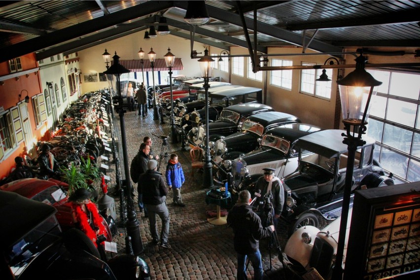 Muzeum Motoryzacji odwiedza rocznie ponad 10 tysięcy osób, w...