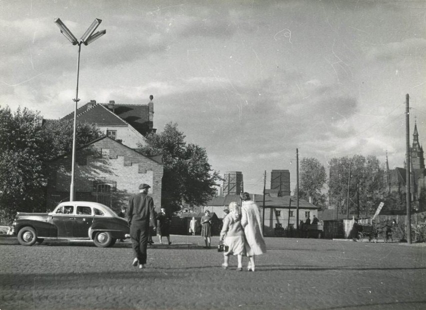 Lata 1950-1960. Plac Niepodległości.