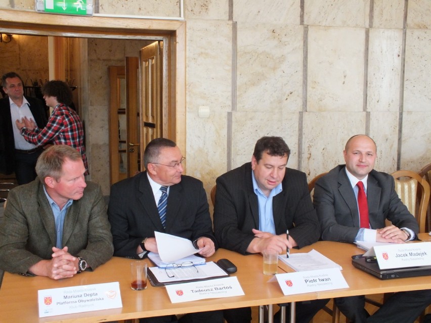 Absolutoryjna sesja Rady Miasta 2014 w Kraśniku [ZDJĘCIA, ZAPIS RELACJI]