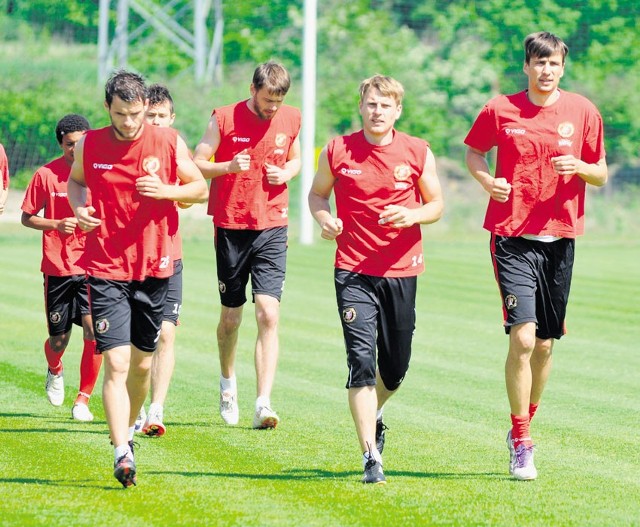 Łodzian czeka teraz długa przerwa w treningach. Od lewej: Łukasz Broź, Krzysztof Ostrowski oraz Jarosław Bieniuk.
