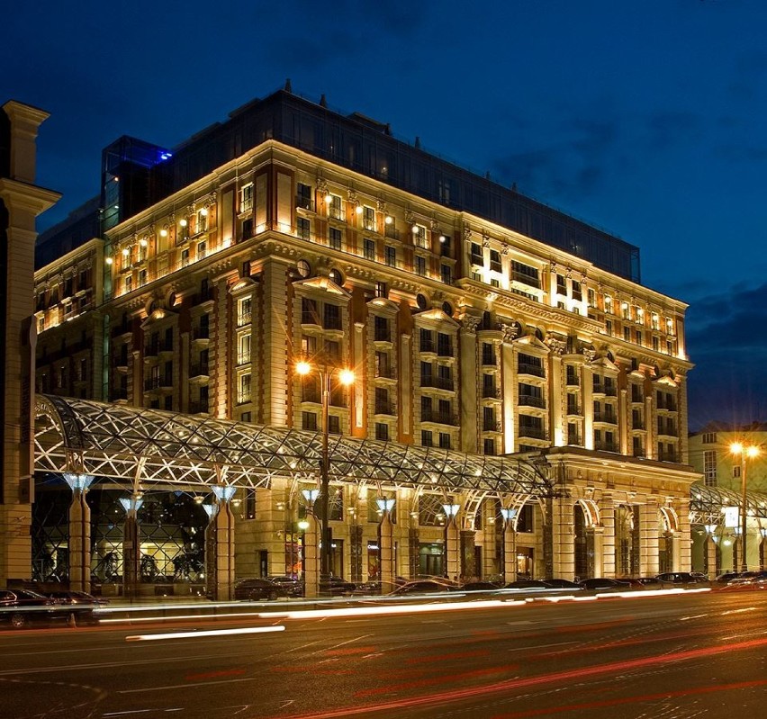 Luksusowy hotel położony jest w samym sercu Moskwy, w...