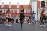 Finałowy pokaz Dancing Poznań na dziedzińcu Urzędu Miasta [ZDJĘCIA]