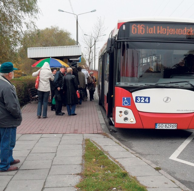 Do szpitala w Sosnowcu można dojechać z przesiadkami