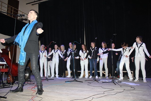 Michał Rudaś zaśpiewał z chórem Viribus Unitis