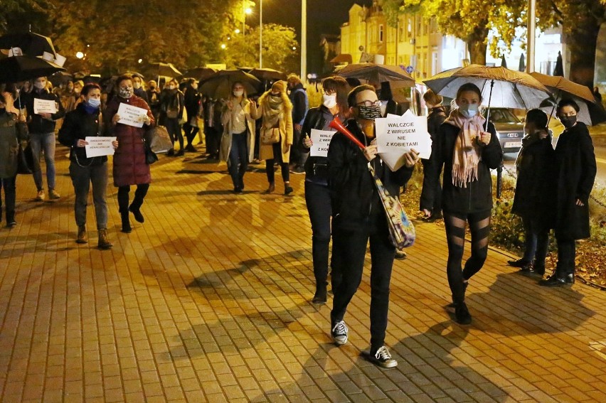 W kwidzyńskim proteście kobiet uczestniczyło kilkaset osób