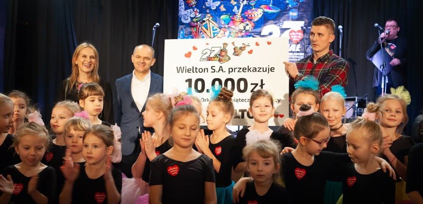 Rekordowy wynik sztabu WOŚP w Wieluniu. Zebrano 118 tys. zł! [FOTO]