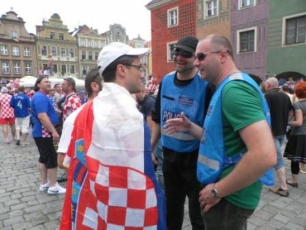 Policjanci z Koła zabezpieczają Euro 2012 w Poznaniu