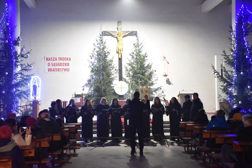 Malbork. Chór Cantate Domino wystąpił z koncertem kolęd w wigilijny wieczór 