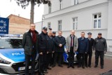 Rawicz. Policjanci z powiatu rawickiego podsumowali rok 2019. Przekazano im dwa nowe radiowozy hyundai i30 [ZDJECIA]