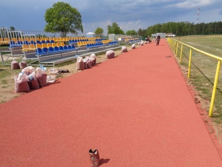 Ostatni raz stadion w Czarnej Dąbrówce był modernizowany w...