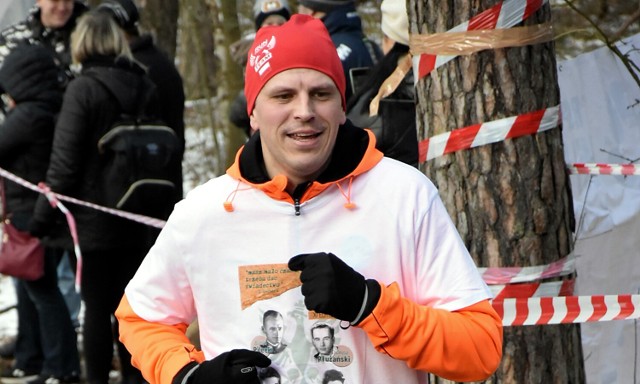 Tomasz Rudziński podjął się obiegnięcia gminy Wyrzysk i zachęca innych biegaczy do towarzyszeniu mu. Do pokonania będzie dystans 52 km, a cel biegu jest charytatywny