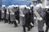 Mnóstwo policjantów na ulicach Warszawy. Co się działo? [ZDJĘCIA]