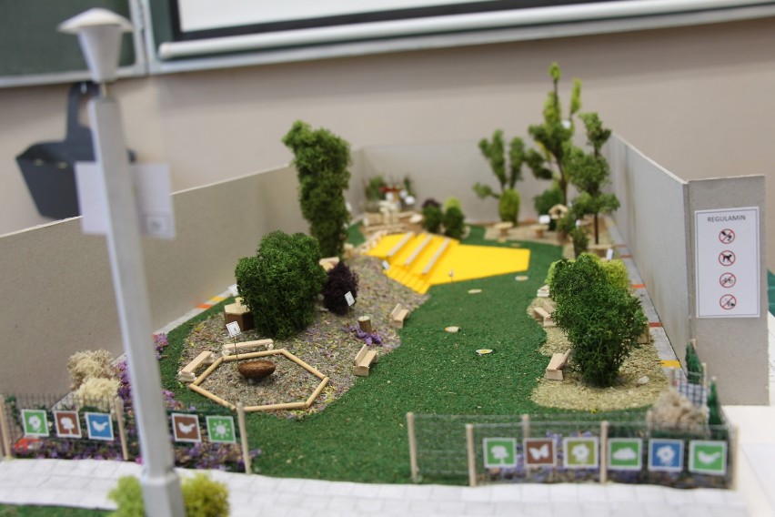 Uczniowie z Tarnowskich Gór chcą wybudować przy szkole ogród, więc wystartowali w konkursie