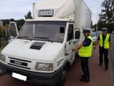 Policja w Kaliszu kontrolowała ciężarówki i autobusy. ZDJĘCIA