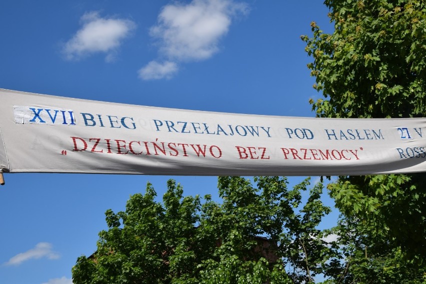 Biegi przełajowe w Rossoszycy 2017. Była to 17 edycja imprezy pod hasłem „Dzieciństwo bez przemocy”