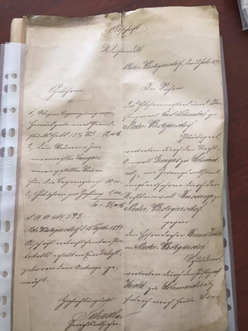 Akty notarialne z przełomu XIX i XX wieku znalezione w...