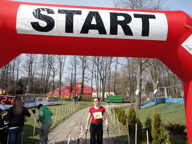Małgorzata Zielańska dotarła na 3 pozycji podczas marszu z kijkami na odcinku 10 km