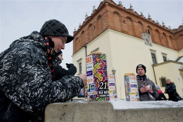 WOŚP gra na Rynku w Tarnowie.

Zobacz też: WOŚP gra na lodowisku i Kapłanówce [ZDJĘCIA]