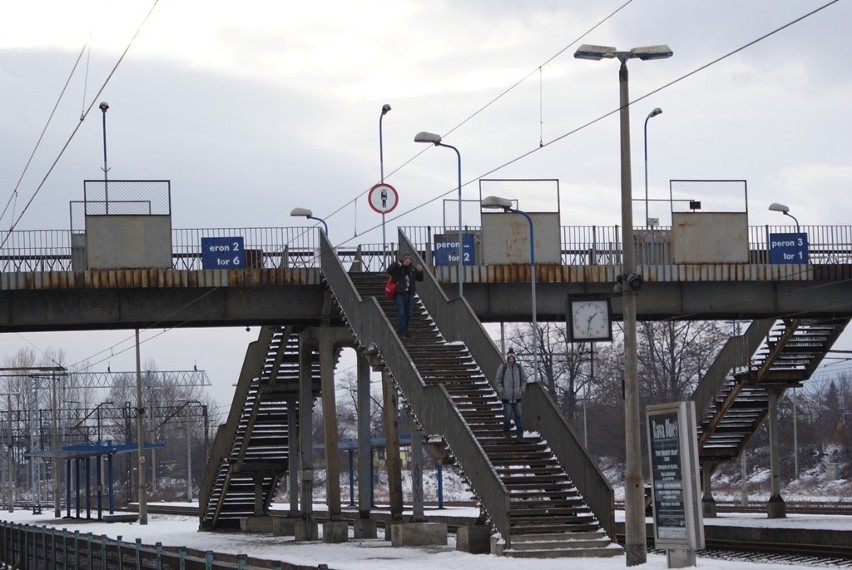 Pociągi nowej spółki Koleje Śląskie jeżdżą na Żywiecczyźnie z opóźnieniami! Prezes tłumaczy dlaczego