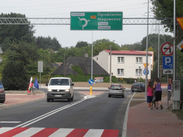 Rondo w Łośniu poprawiło znacznie bezpieczeństwo pieszych i kierowców