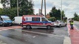 Wypadek na skrzyżowaniu Poprzecznej i Sucharskiego. Ranny motorowerzysta