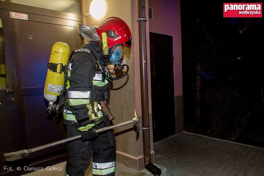 Wałbrzych: Pożar mieszkania na Podzamczu