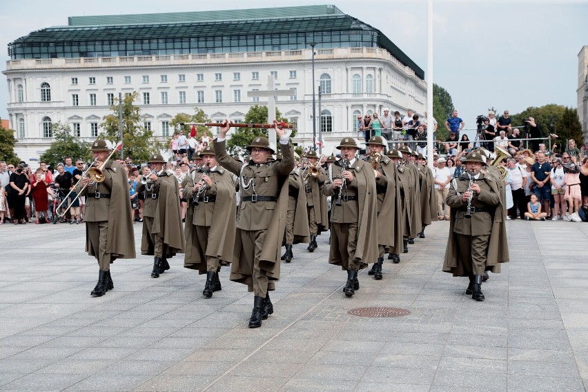 Festiwal Orkiestr Wojskowych państw NATO. Na placu Piłsudskiego zagrali mundurowi