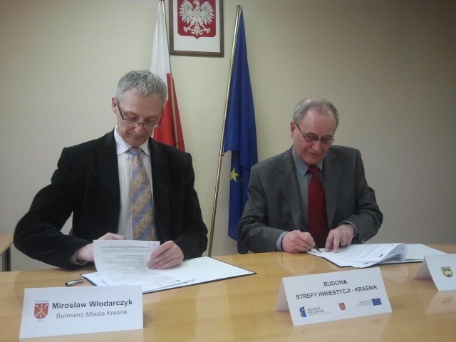 W piątek w Urzędzie Miasta w Kraśniku podpisano umowę na...