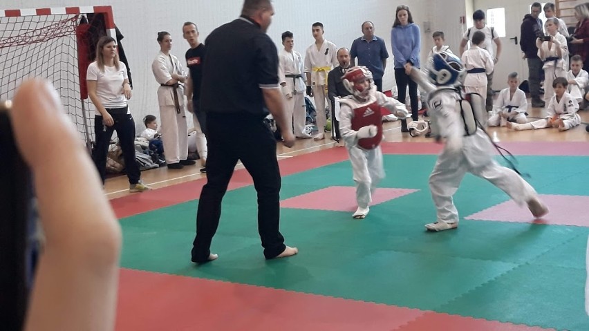 Wałbrzyszanie w I Turnieju Karate Randori Cup Radomsko