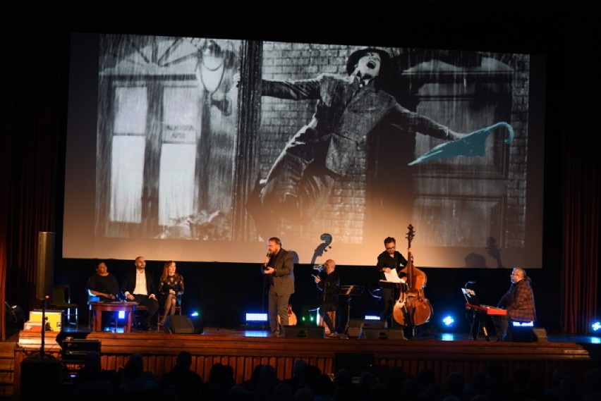 Niezwykły koncert muzyki filmowej w żarskim kinie Pionier