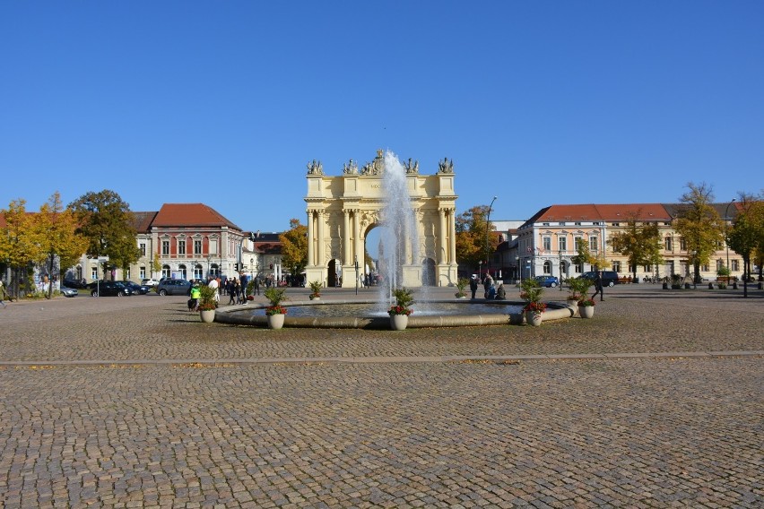 Poczdam osadzony w bardzo bogatym i ekscytującym krajobrazie...