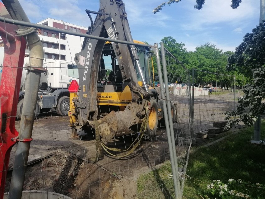 W Kołobrzegu budują nową kanalizację sanitarną do uzdrowiska bez tradycyjnych wykopów. Jak? Oto szczegóły  
