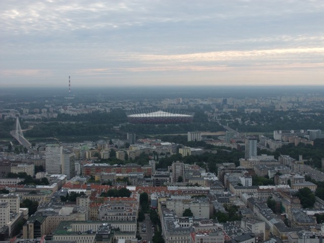 Stolica ze szczytów wieżowców. Tak wygląda Warszawa z wysokości. Robi wrażenie! [ZDJĘCIA]

Zobaczcie też: Warszawa z wysokości. Przyjrzeliśmy się Pałacowi Kultury i... znaleźliśmy pewien szczegół [GALERIA]