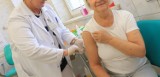 Radomsko: Brakuje szczepionek na grypę. Co z programem darmowych szczepień dla seniorów?